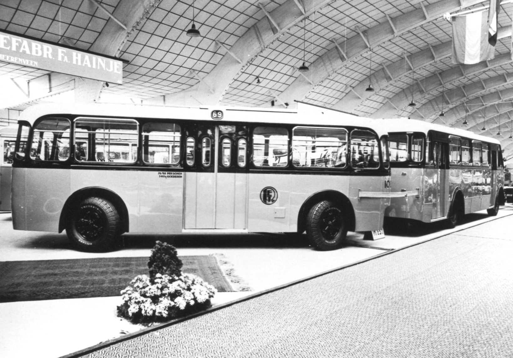 1001 01 Saurer a