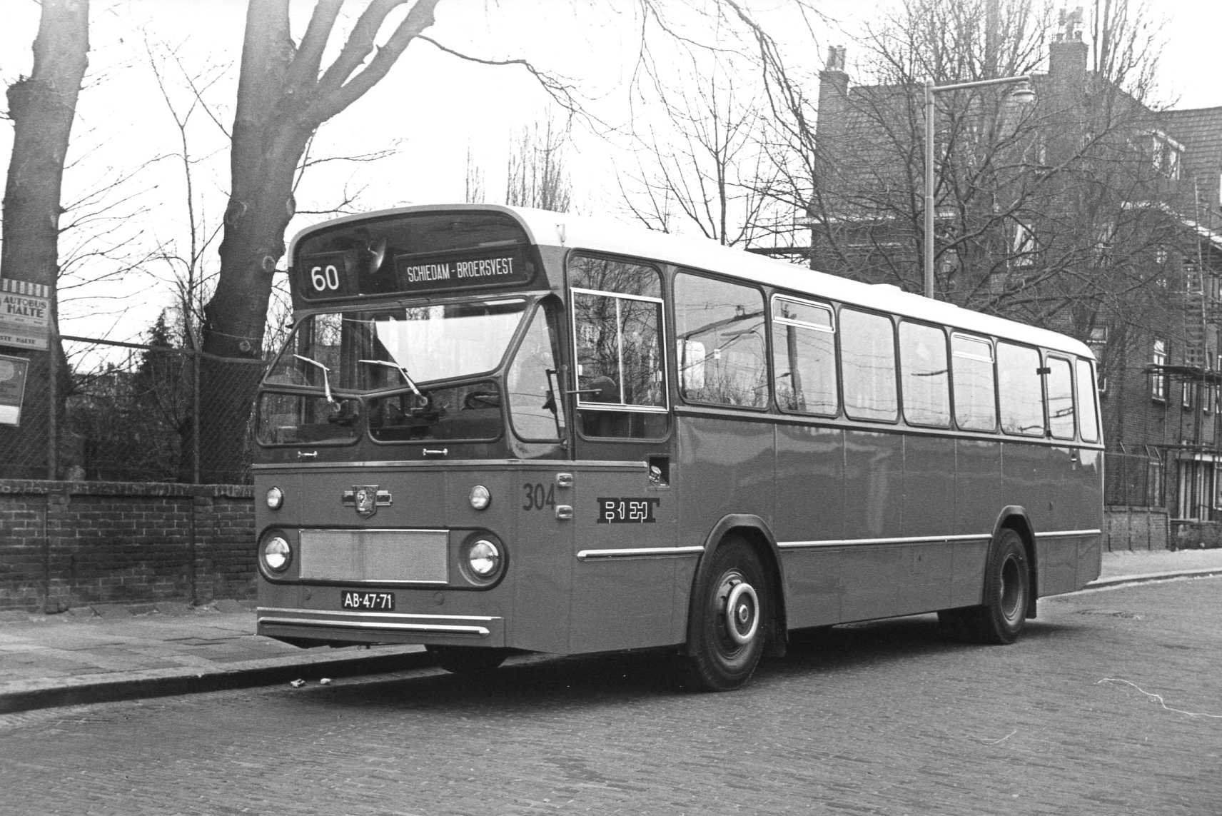 304 01 Leyland Leopard  a