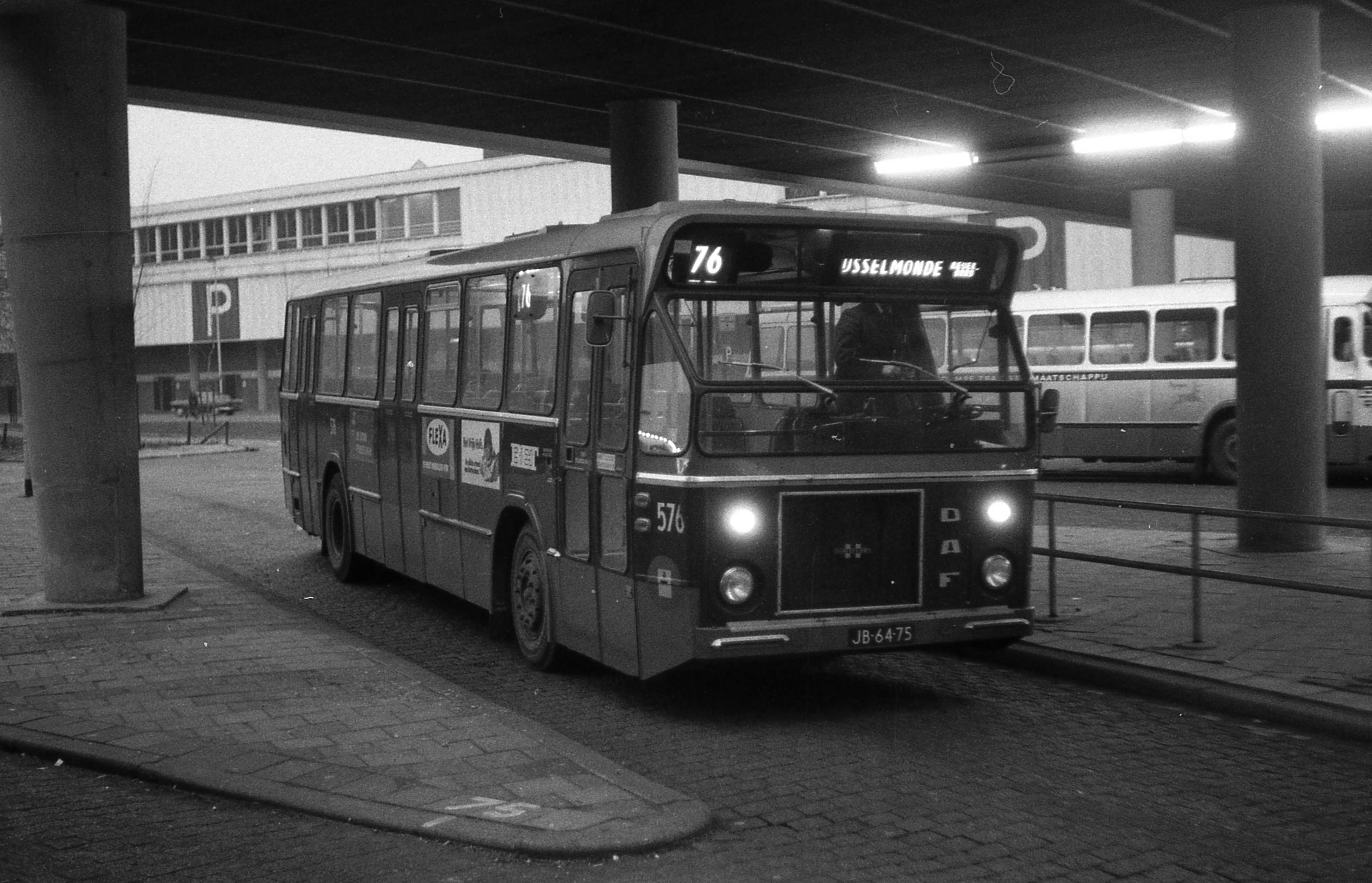 576 01 DAF Hainje a