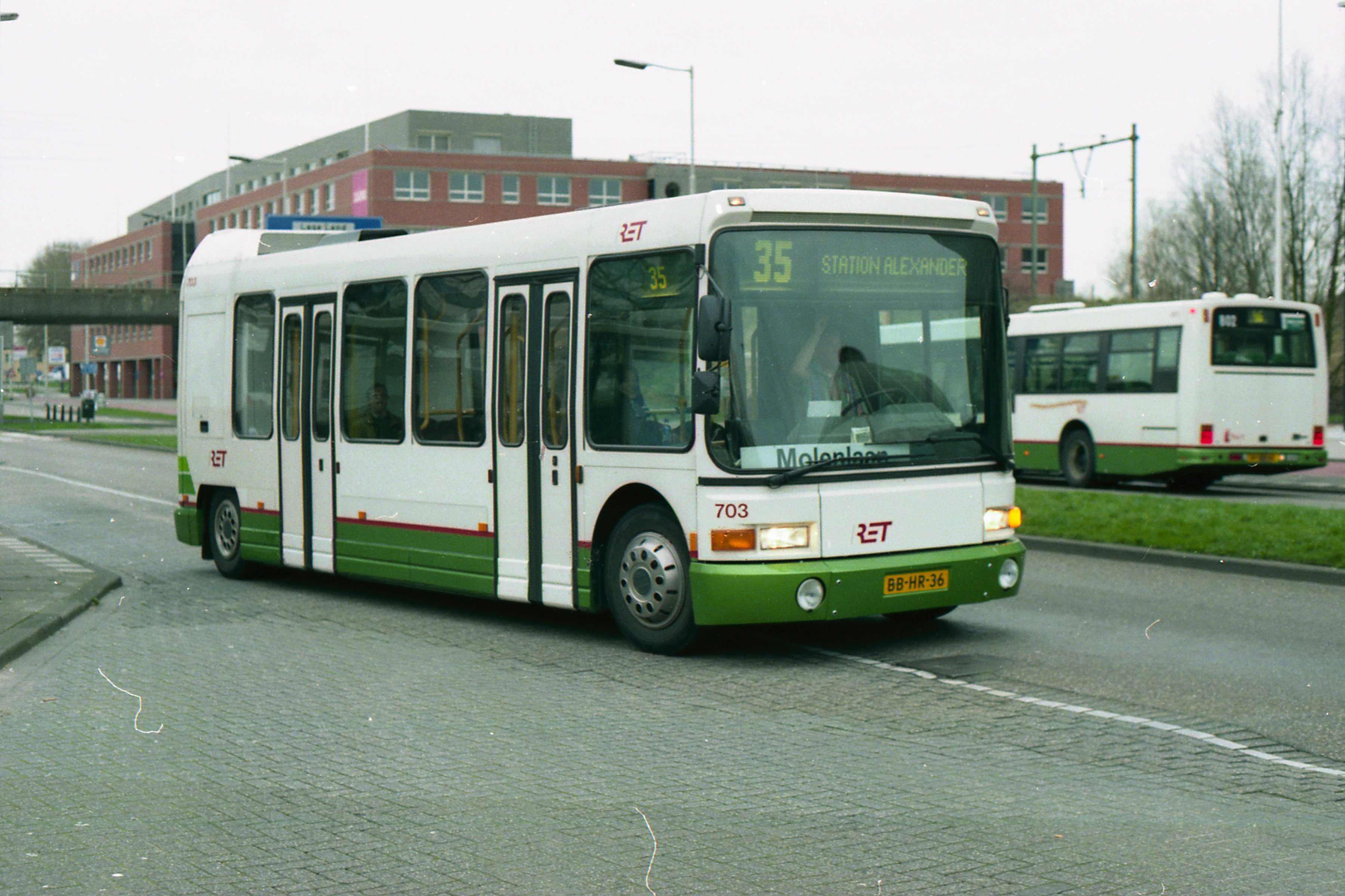 703 3 Midi DAB City  a