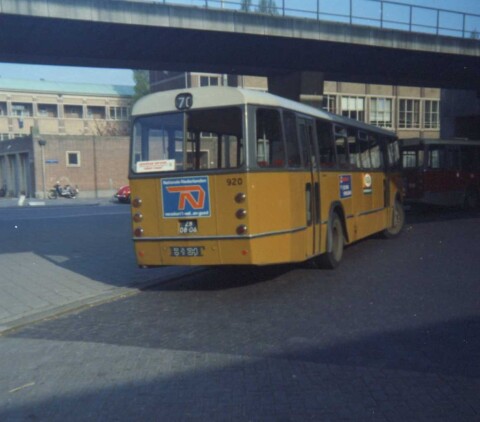 920 4 Leyland Worldmaster Hainje